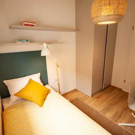 Rainbow Apartment, Koper