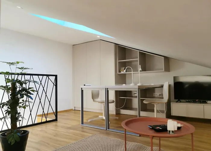 Rainbow Apartment, 코페르